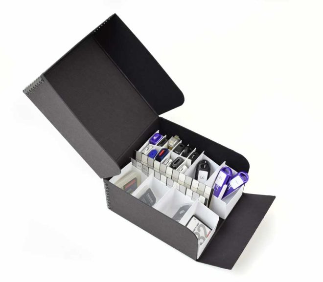 USB / Memory Card Storage Kit for storing and labeling external drives